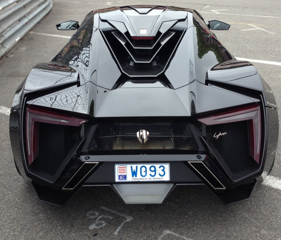 Двигатель lykan hypersport